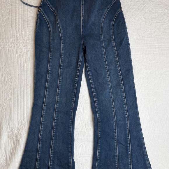 Urban Outfitters UO Chandler Fitted Denim Jumpsuit Women’s Medium Flared NWT - Picture 5 of 10